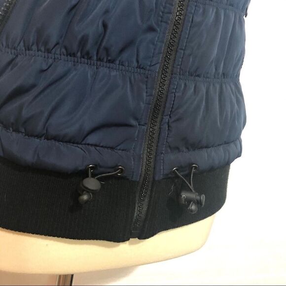 CALVIN KLEIN PERFORMANCE POLY FILLED VEST - Picture 5 of 13